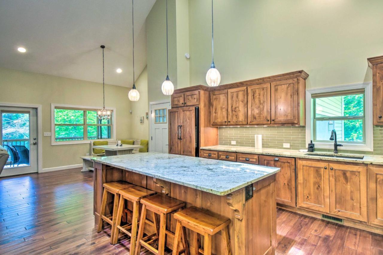 Cozy Riverside Dahlonega Home With Kayaks And Fire Pit ภายนอก รูปภาพ