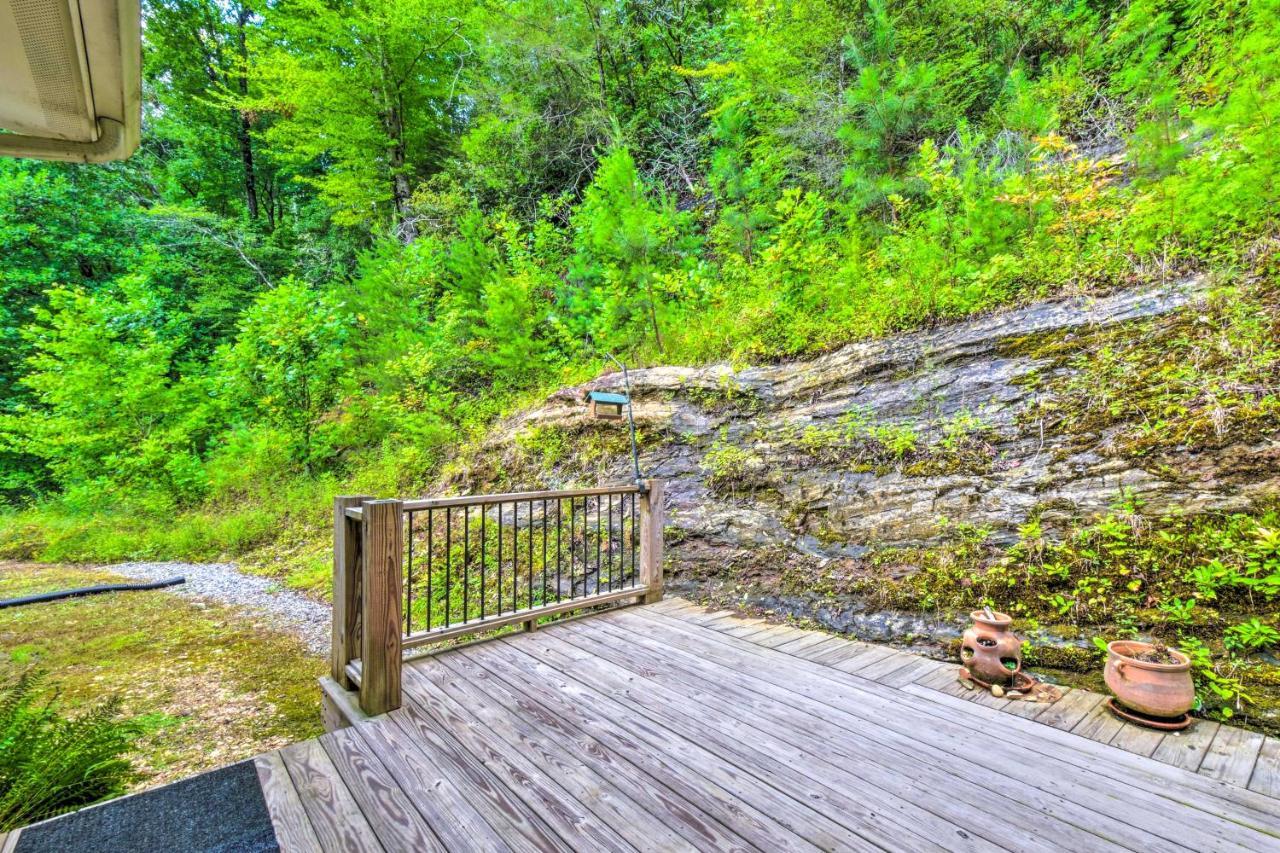 Cozy Riverside Dahlonega Home With Kayaks And Fire Pit ภายนอก รูปภาพ
